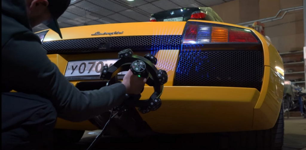 3D-сканирование решётки Lamborghini Murcielago на автомобиле